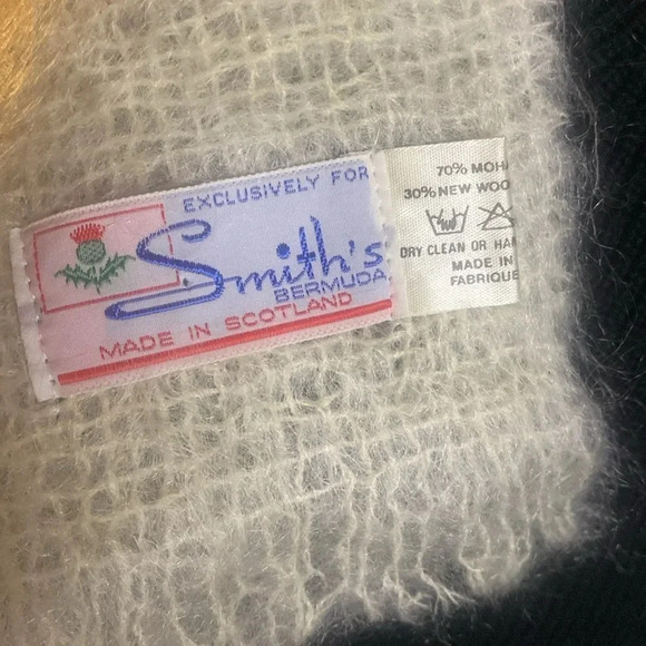 Smith’s of Bermuda mohair/ wool blend scarf - Picture 4 of 6